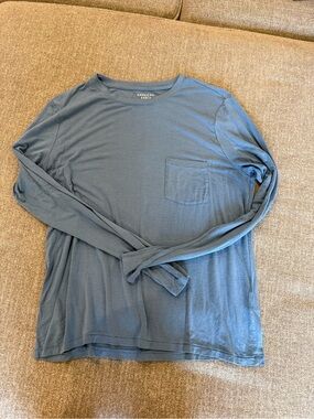 American Eagle Outfitters women’s Long Sleeve Pocket Tee - Slate Blue